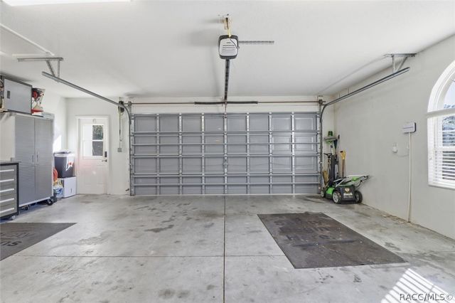 6017 N Canyon Drive, Beverly Hills, FL 34465