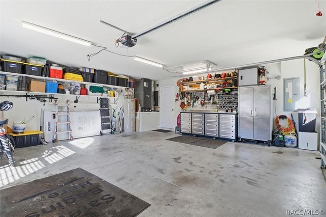 6017 N Canyon Drive, Beverly Hills, FL 34465