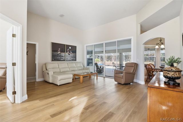 6017 N Canyon Drive, Beverly Hills, FL 34465