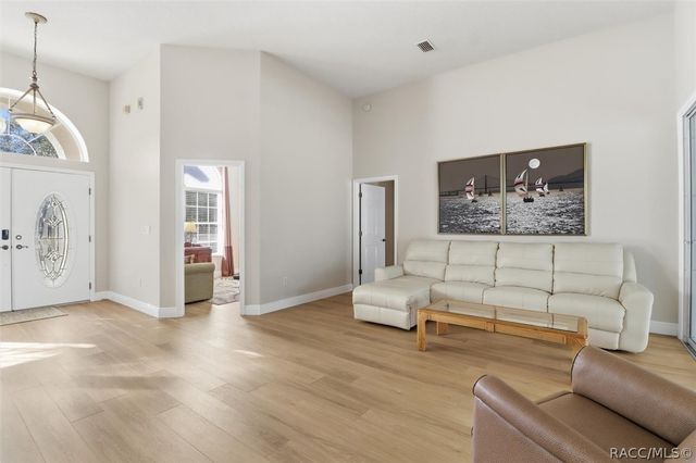 6017 N Canyon Drive, Beverly Hills, FL 34465