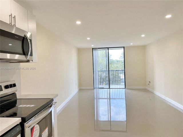 16950 W Dixie Hwy A531, North Miami Beach, FL 33160