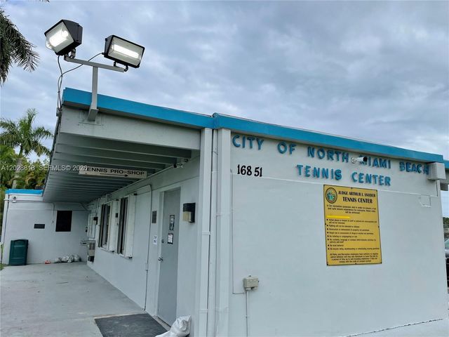 16950 W Dixie Hwy A531, North Miami Beach, FL 33160