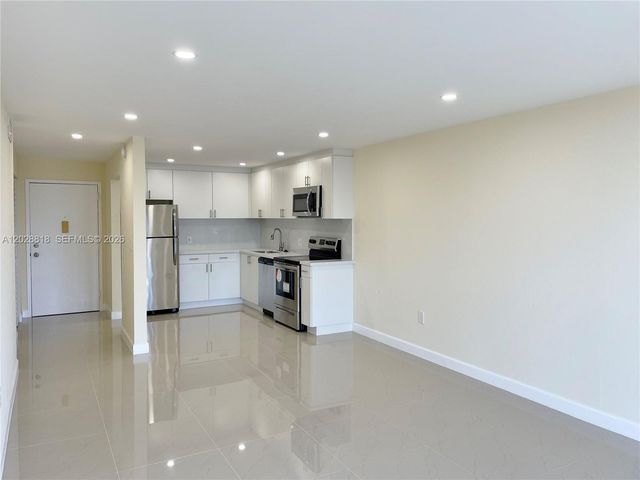 16950 W Dixie Hwy A531, North Miami Beach, FL 33160
