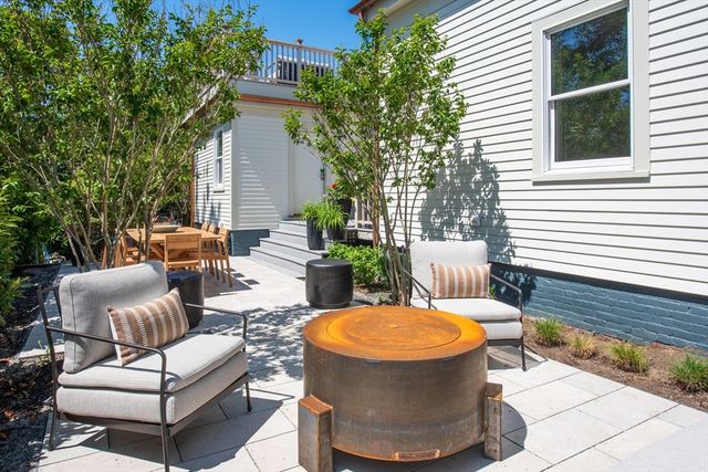 3 Carver Court, Provincetown, MA 02657