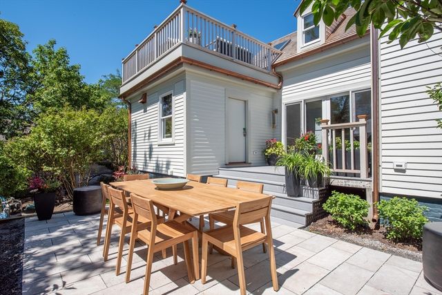 3 Carver Court, Provincetown, MA 02657