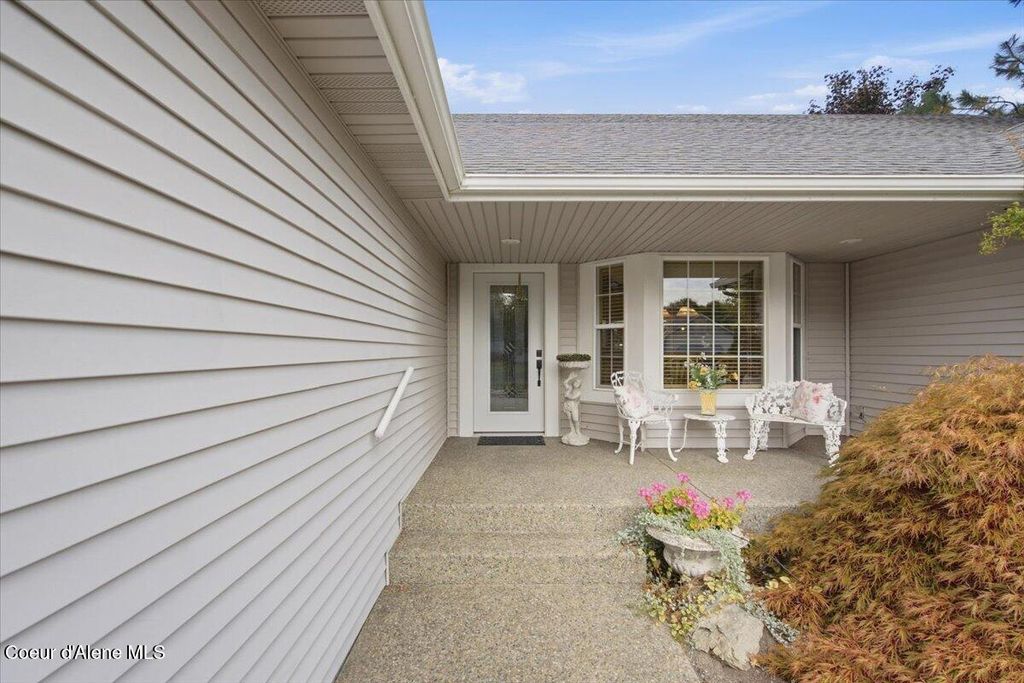 1547 E Pembrook DR, Coeur d'Alene, ID 83815 photo 4