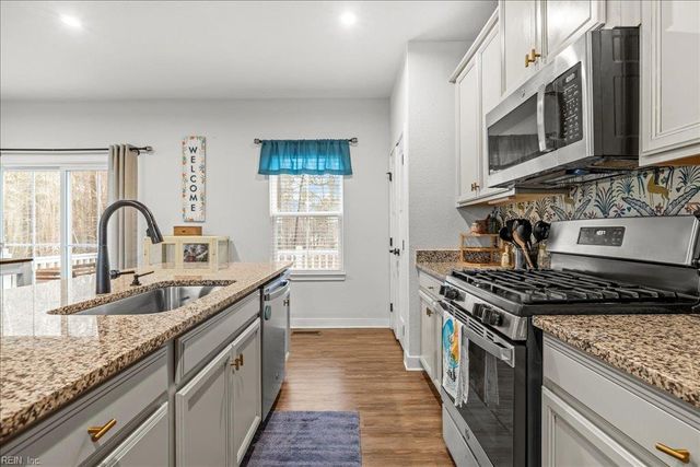 1808 Aft WAY, Chesapeake, VA 23323