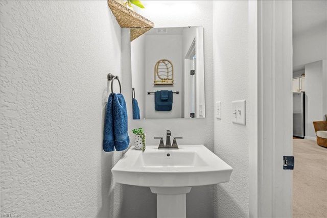 1808 Aft WAY, Chesapeake, VA 23323