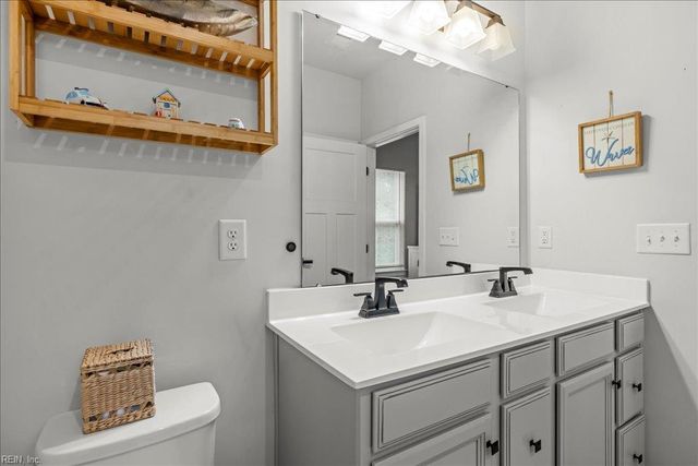 1808 Aft WAY, Chesapeake, VA 23323