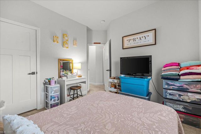 1808 Aft WAY, Chesapeake, VA 23323