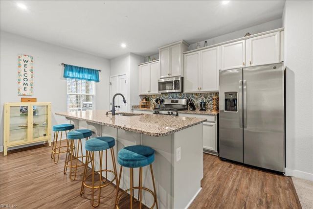 1808 Aft WAY, Chesapeake, VA 23323