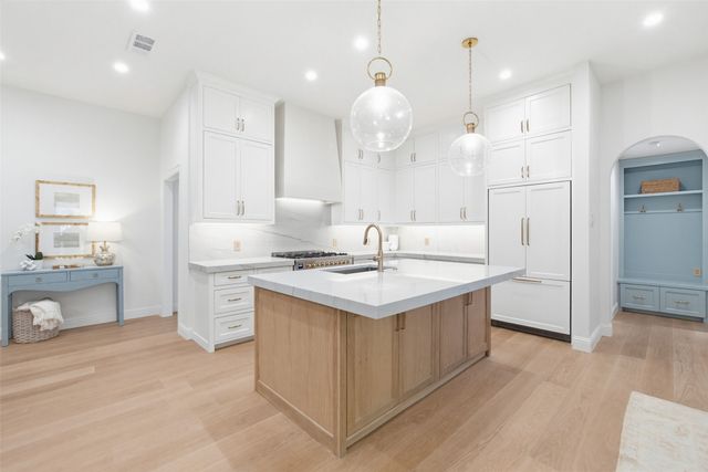 7109 Claybrook Drive, Dallas, TX 75231