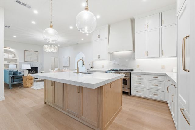 7109 Claybrook Drive, Dallas, TX 75231