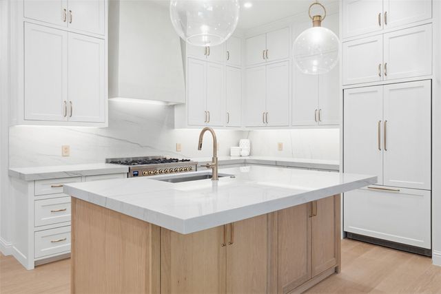 7109 Claybrook Drive, Dallas, TX 75231