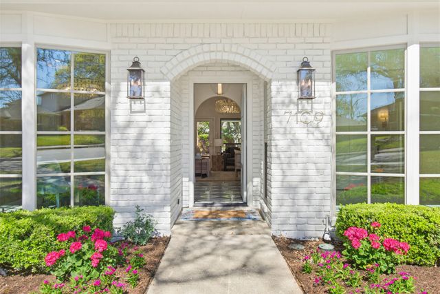 7109 Claybrook Drive, Dallas, TX 75231