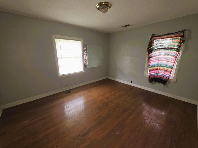 6751 NAVY RD, Millington, TN 38053
