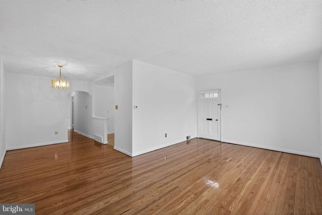 720 HILL RD, Philadelphia, PA 19128