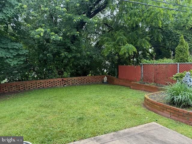 720 HILL RD, Philadelphia, PA 19128