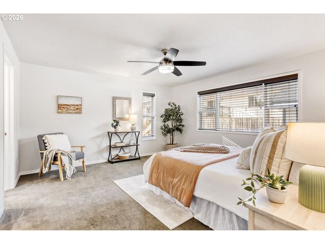 10945 Ne PRESCOTT St, Portland, OR 97220