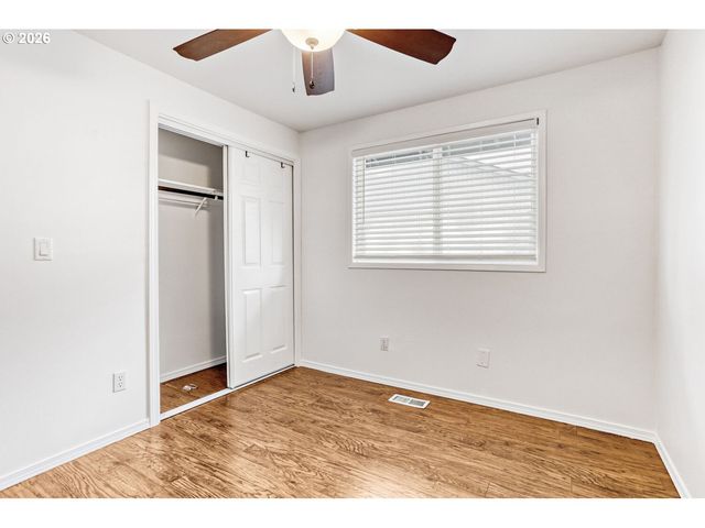 10945 Ne PRESCOTT St, Portland, OR 97220