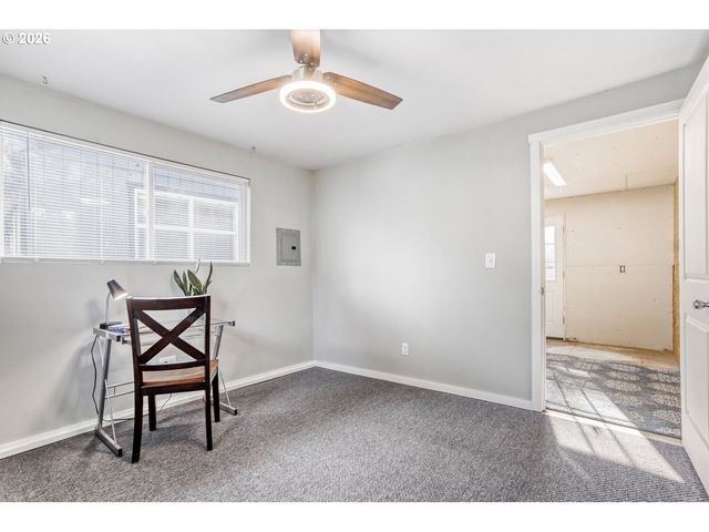 10945 Ne PRESCOTT St, Portland, OR 97220