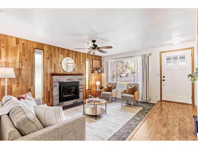 10945 Ne PRESCOTT St, Portland, OR 97220