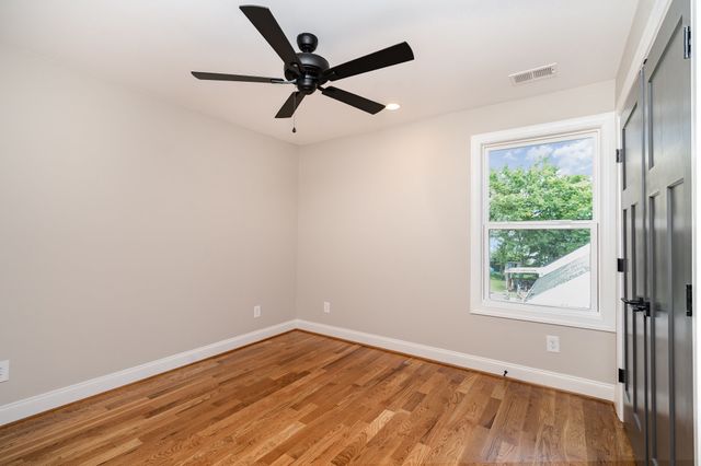 419 Croley Dr, Nashville, TN 37209