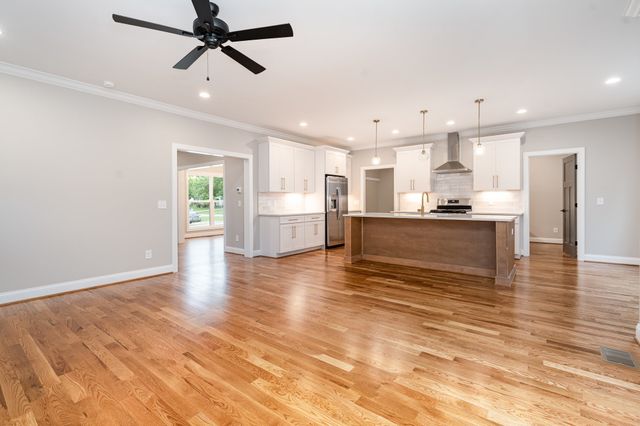 419 Croley Dr, Nashville, TN 37209