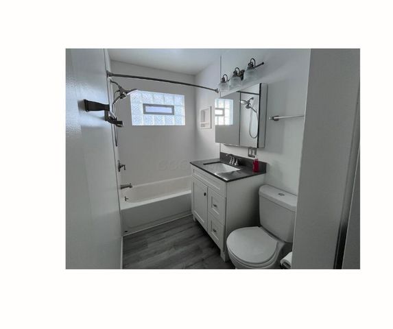 2483 Shrewsbury Road, Columbus, OH 43221