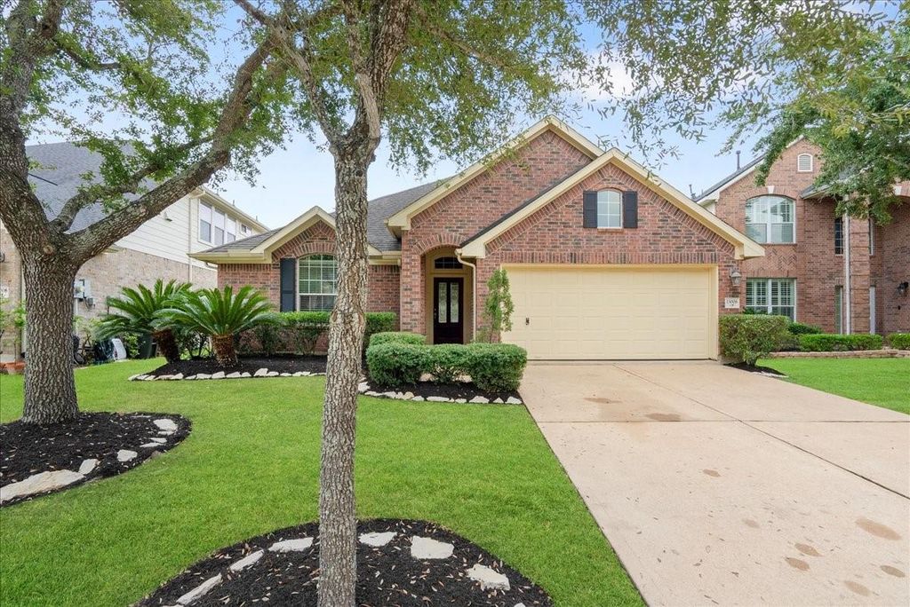 13008 Balsam Breeze Lane, Pearland, TX 77584
