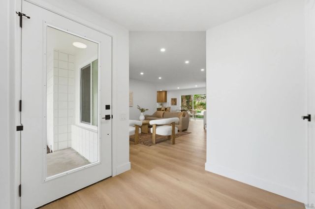 3545 Mount Burnham Ct, San Diego, CA 92111