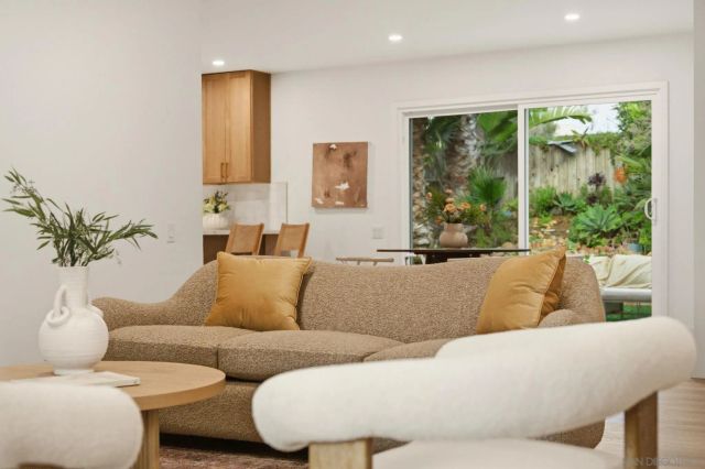 3545 Mount Burnham Ct, San Diego, CA 92111