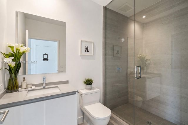 88 SW 7th Street 4203, Miami, FL 33130