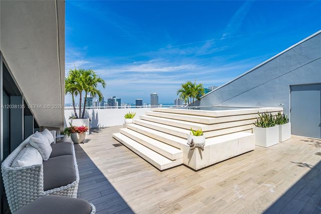 88 SW 7th Street 4203, Miami, FL 33130