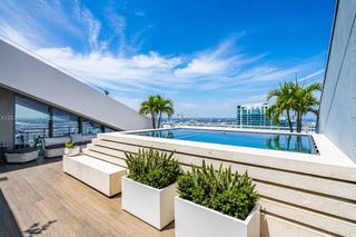 88 SW 7th Street 4203, Miami, FL 33130