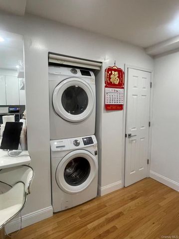 137-08 31 st Road 6E, Flushing, NY 11354