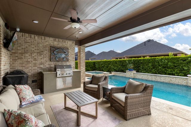 1030 Bat Hawk Court, Conroe, TX 77385