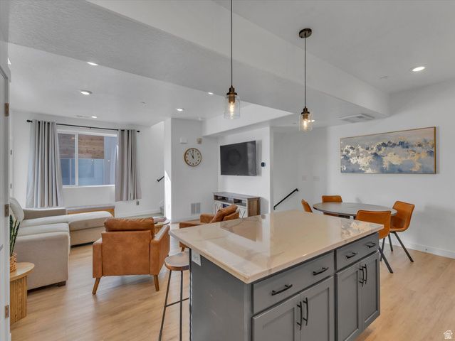 301 W AZURE SKY LN, Salt Lake City, UT 84103