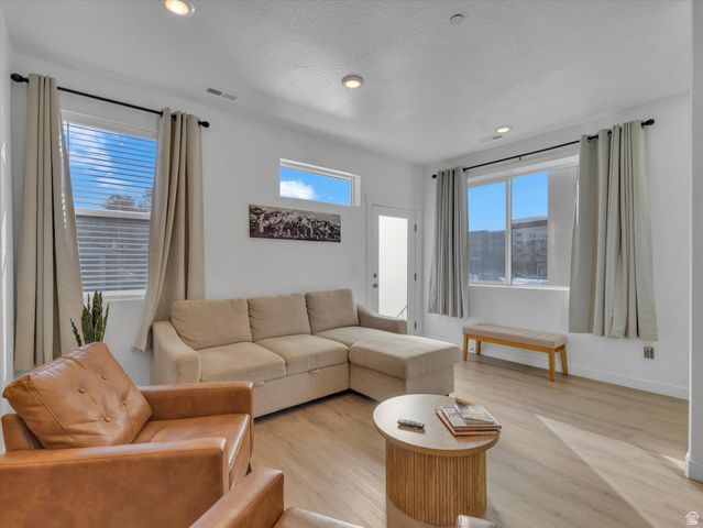 301 W AZURE SKY LN, Salt Lake City, UT 84103