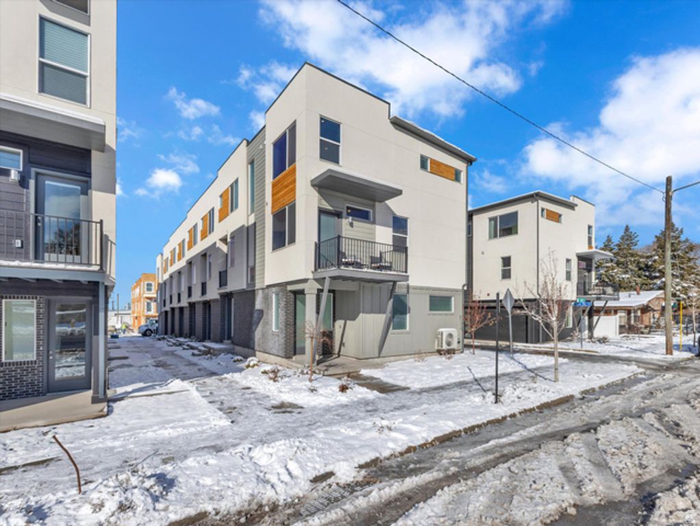 301 W AZURE SKY LN, Salt Lake City, UT 84103