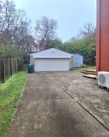 831 Suire Avenue, Cincinnati, OH 45205