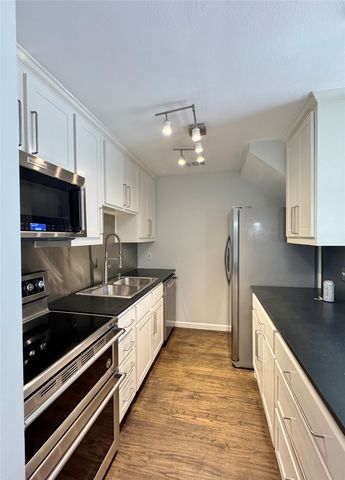 4320 Cole Avenue 2, Dallas, TX 75205