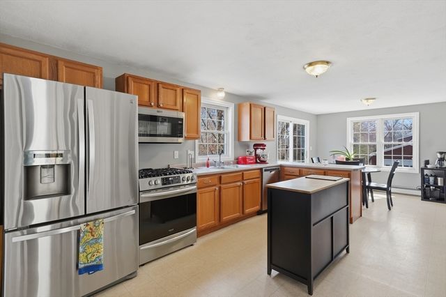 87 South Riverview, Haverhill, MA 01835