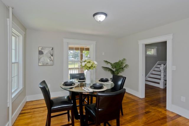 7 Lawndale Street, Easthampton, MA 01027