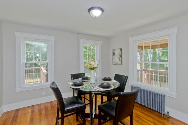 7 Lawndale Street, Easthampton, MA 01027
