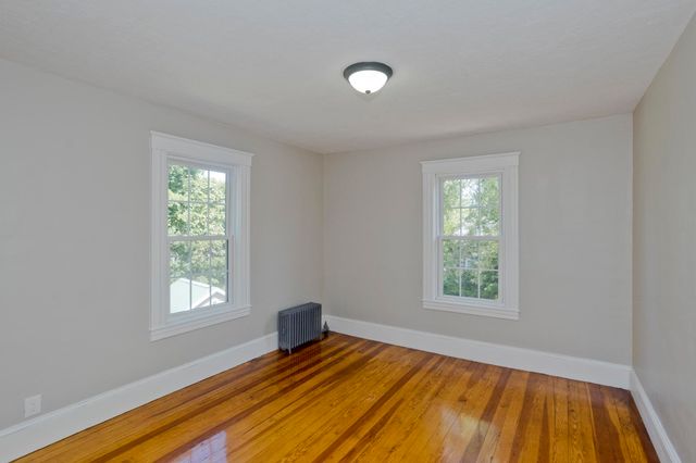 7 Lawndale Street, Easthampton, MA 01027