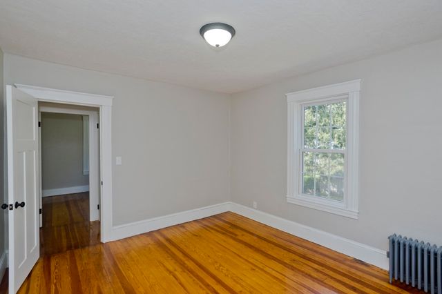 7 Lawndale Street, Easthampton, MA 01027