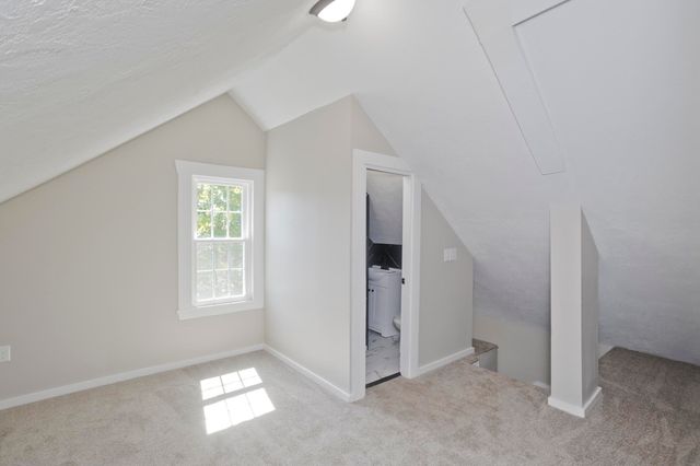 7 Lawndale Street, Easthampton, MA 01027