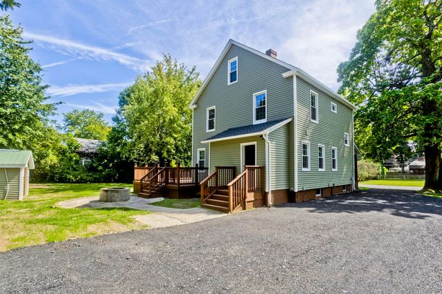7 Lawndale Street, Easthampton, MA 01027