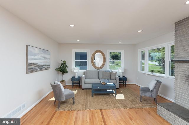 4516 E JOPPA RD, Perry Hall, MD 21128